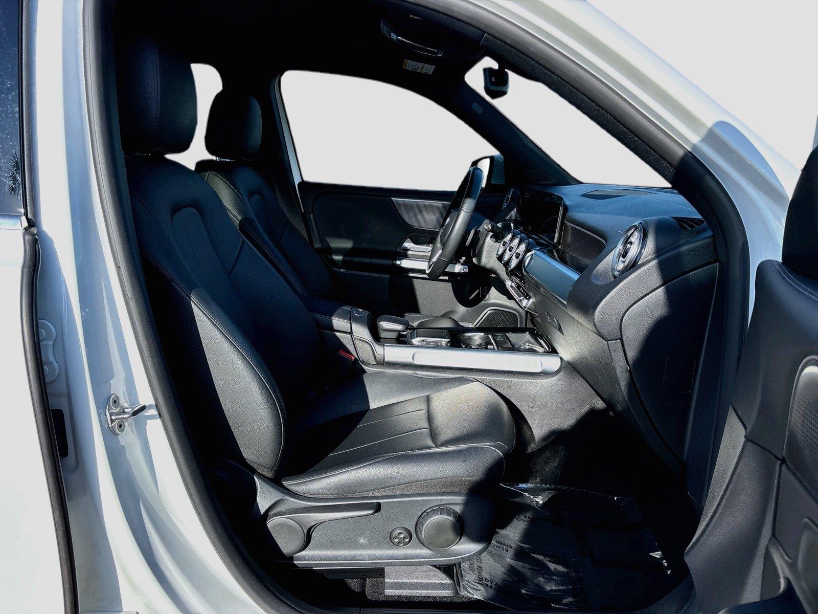 2022 Mercedes-Benz EQB EQB 300