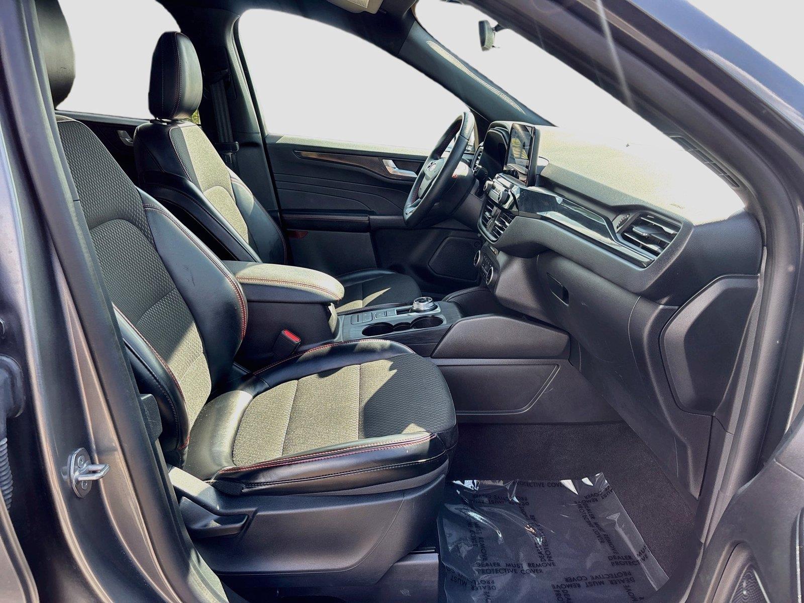 2025 FORD ESCAPE ST LINE