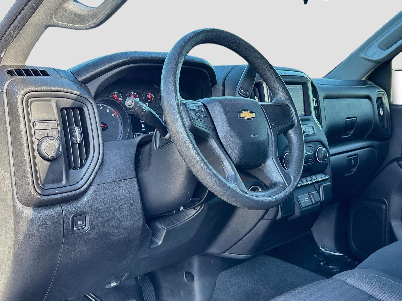 2022 Chevrolet Silverado 1500 Custom