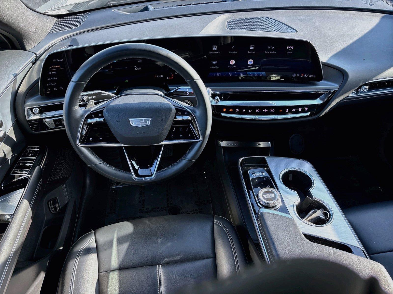 2024 Cadillac LYRIQ Tech