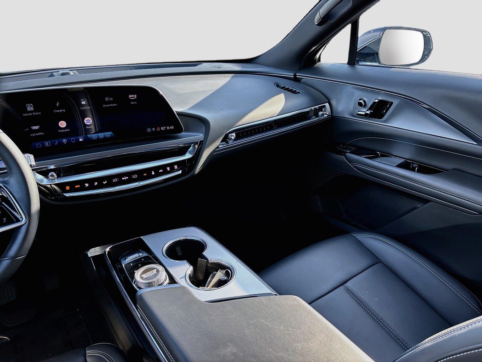 2024 Cadillac LYRIQ Tech