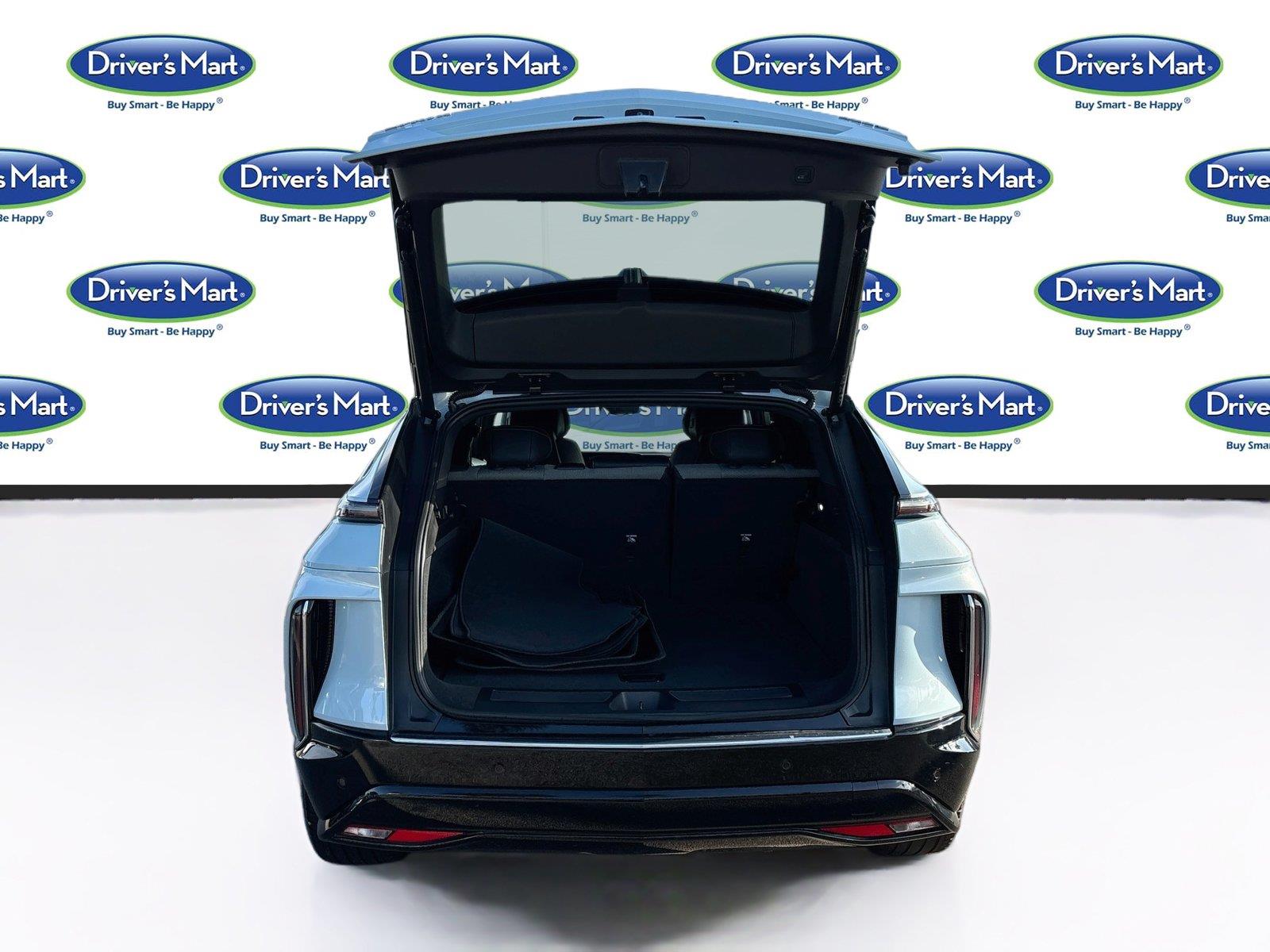 2024 Cadillac LYRIQ Tech