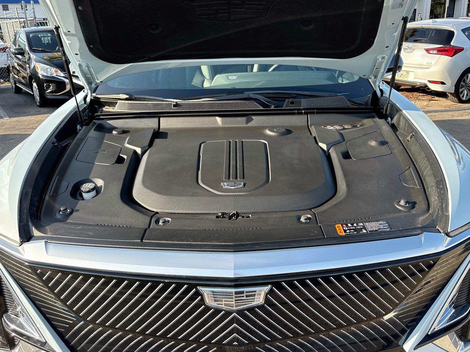 2024 Cadillac LYRIQ Tech