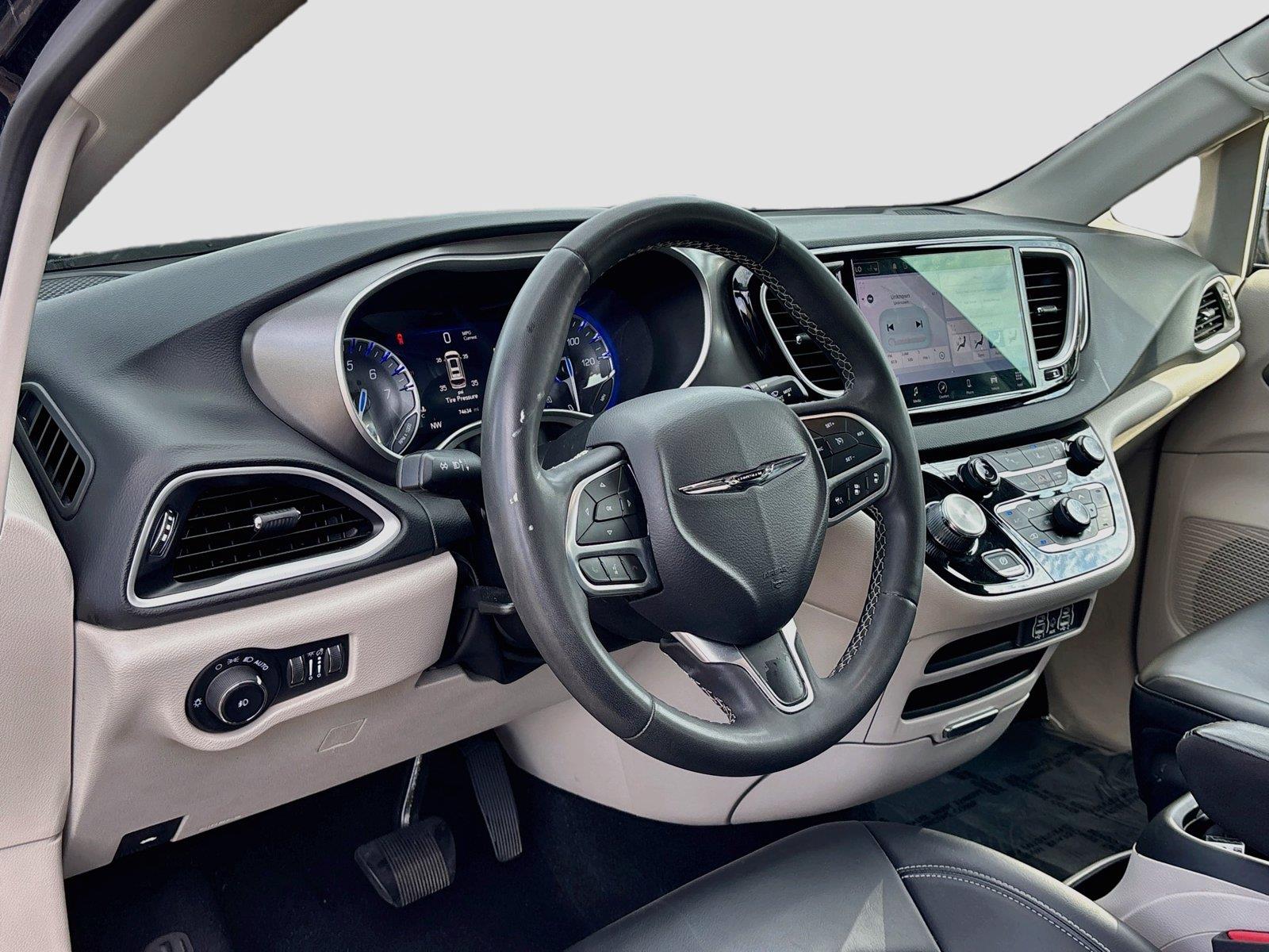 2023 CHRYSLER PACIFICA TOURIN