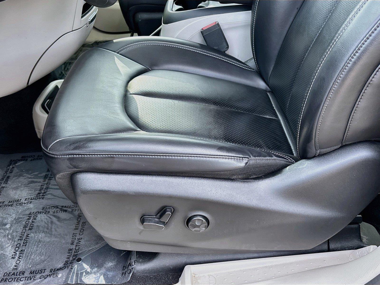 2023 CHRYSLER PACIFICA TOURIN