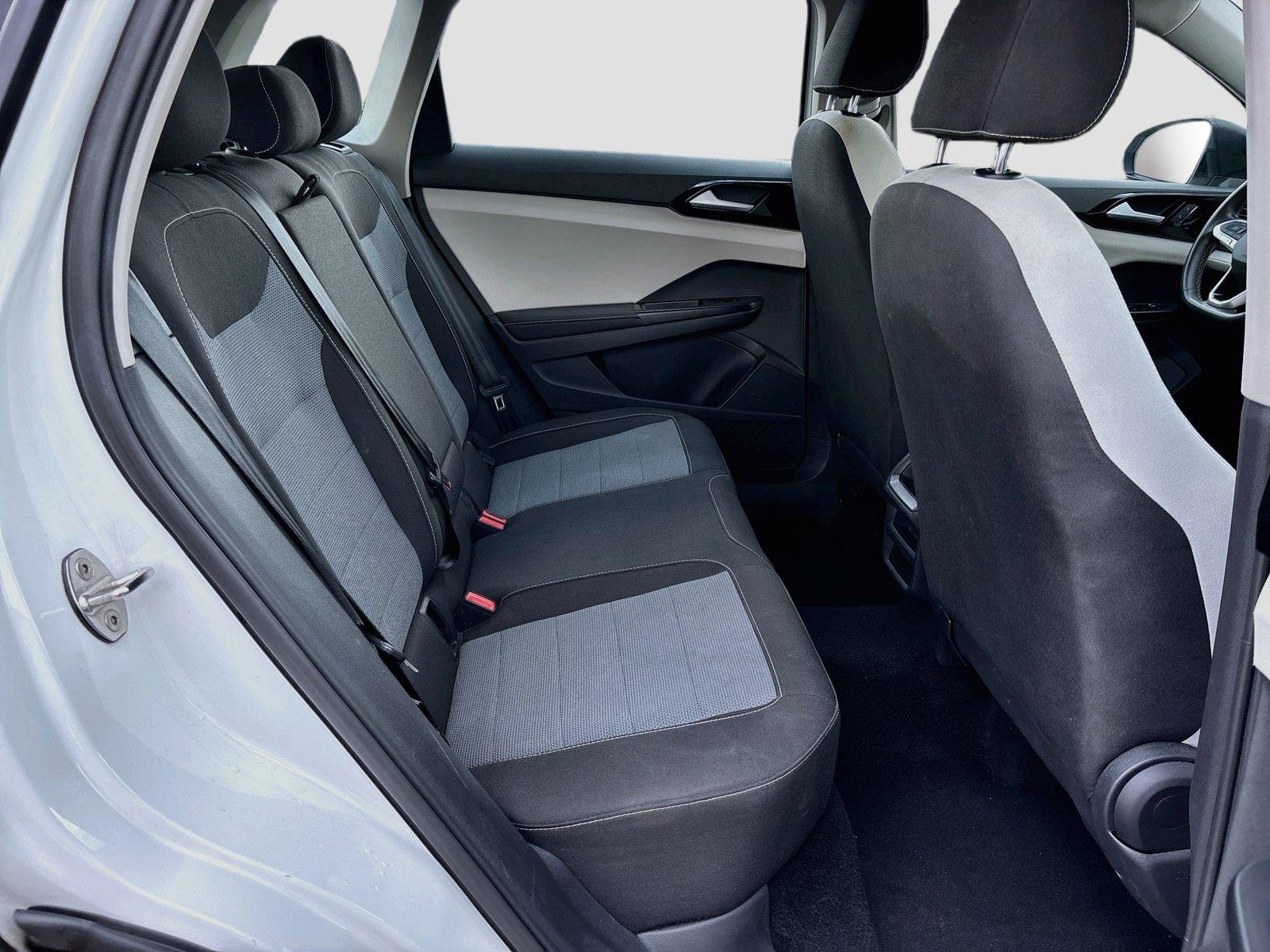 2025 Volkswagen Taos S