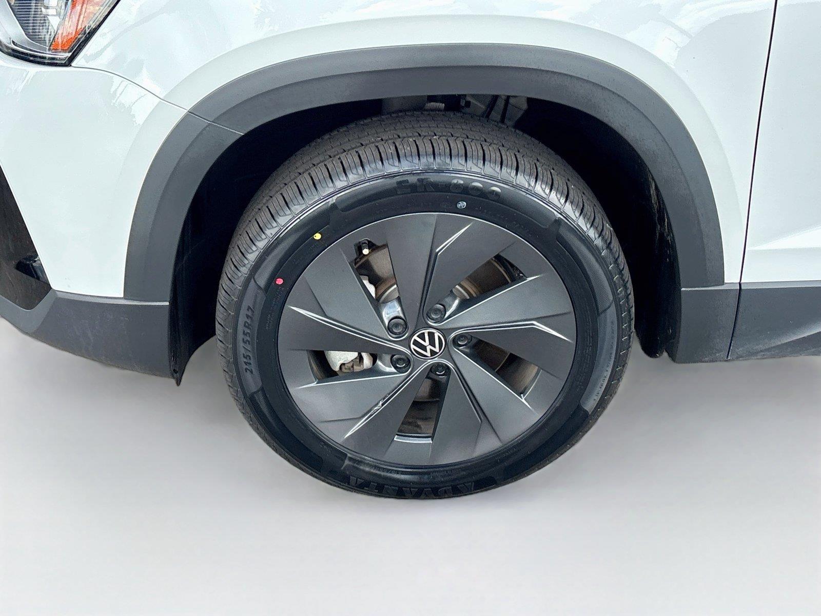 2025 Volkswagen Taos S
