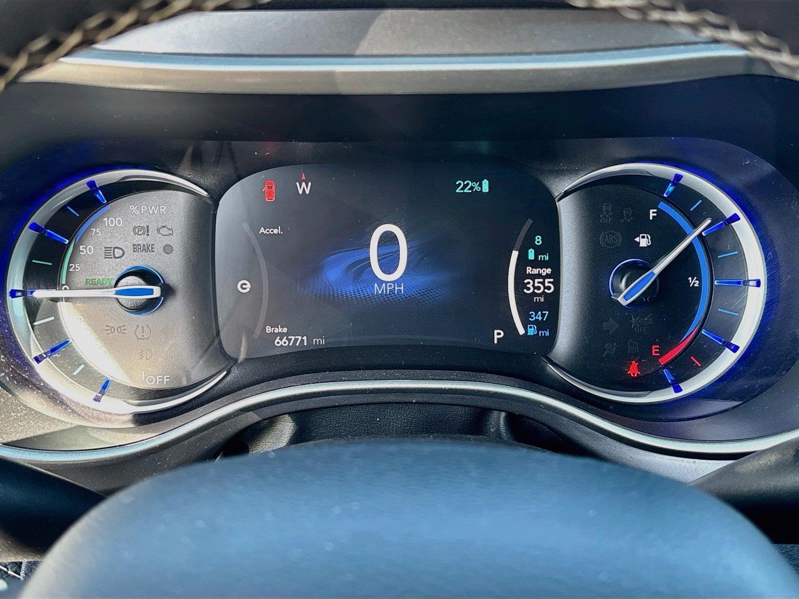 2023 Chrysler Pacifica Hybrid Touring L
