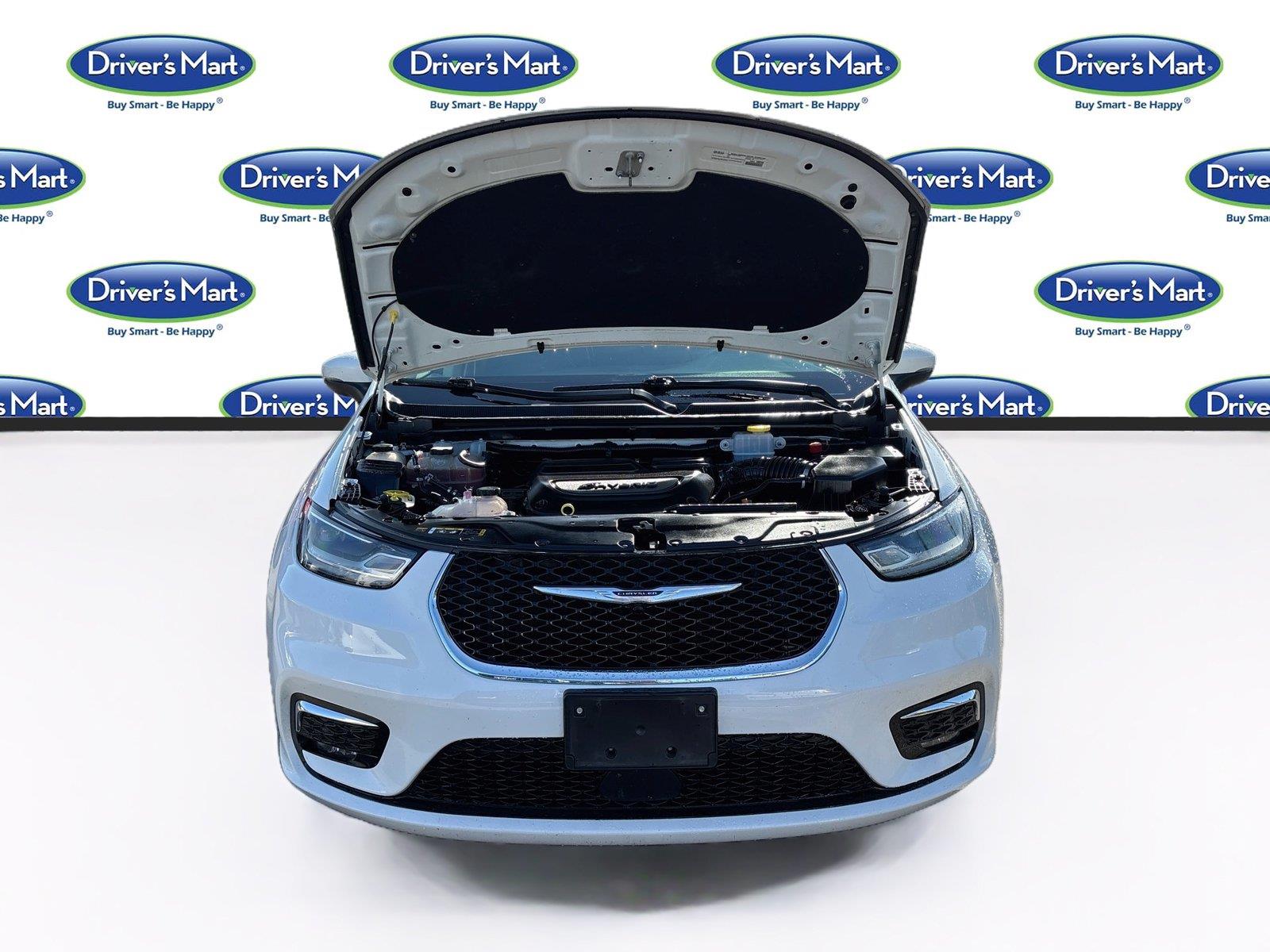 2023 Chrysler Pacifica Hybrid Touring L