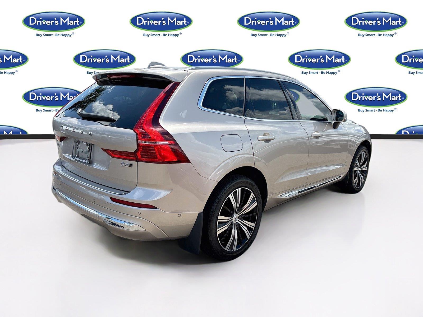 2023 Volvo XC60 Plus Bright Theme