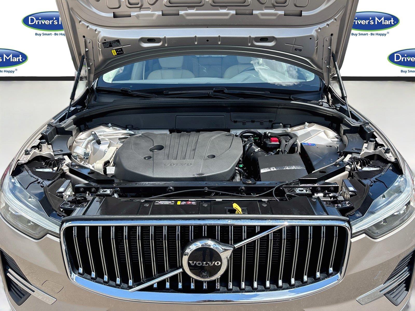 2023 Volvo XC60 Plus Bright Theme