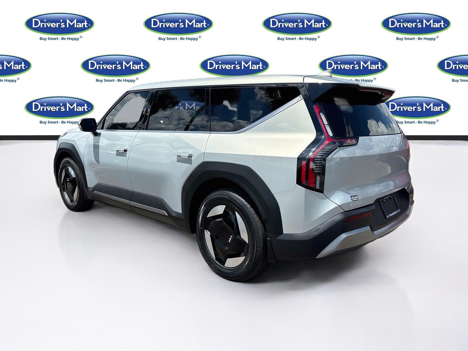 2024 Kia EV9 Light Long Range