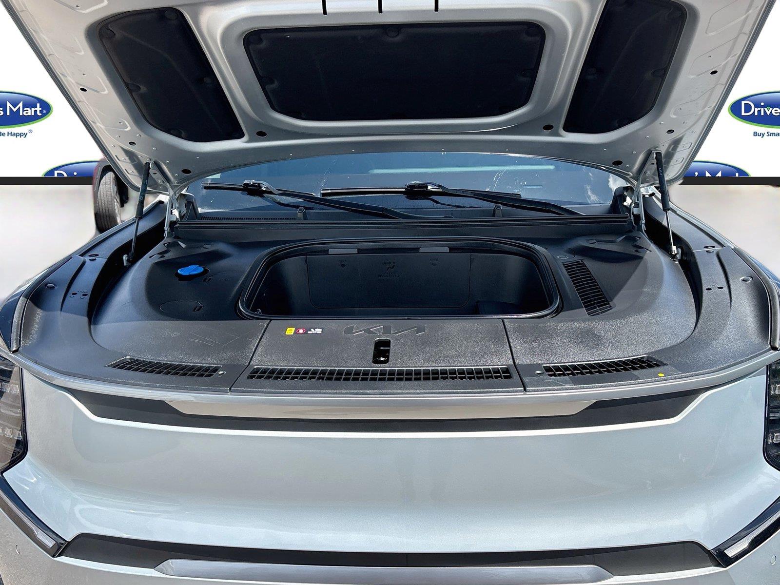2024 Kia EV9 Light Long Range