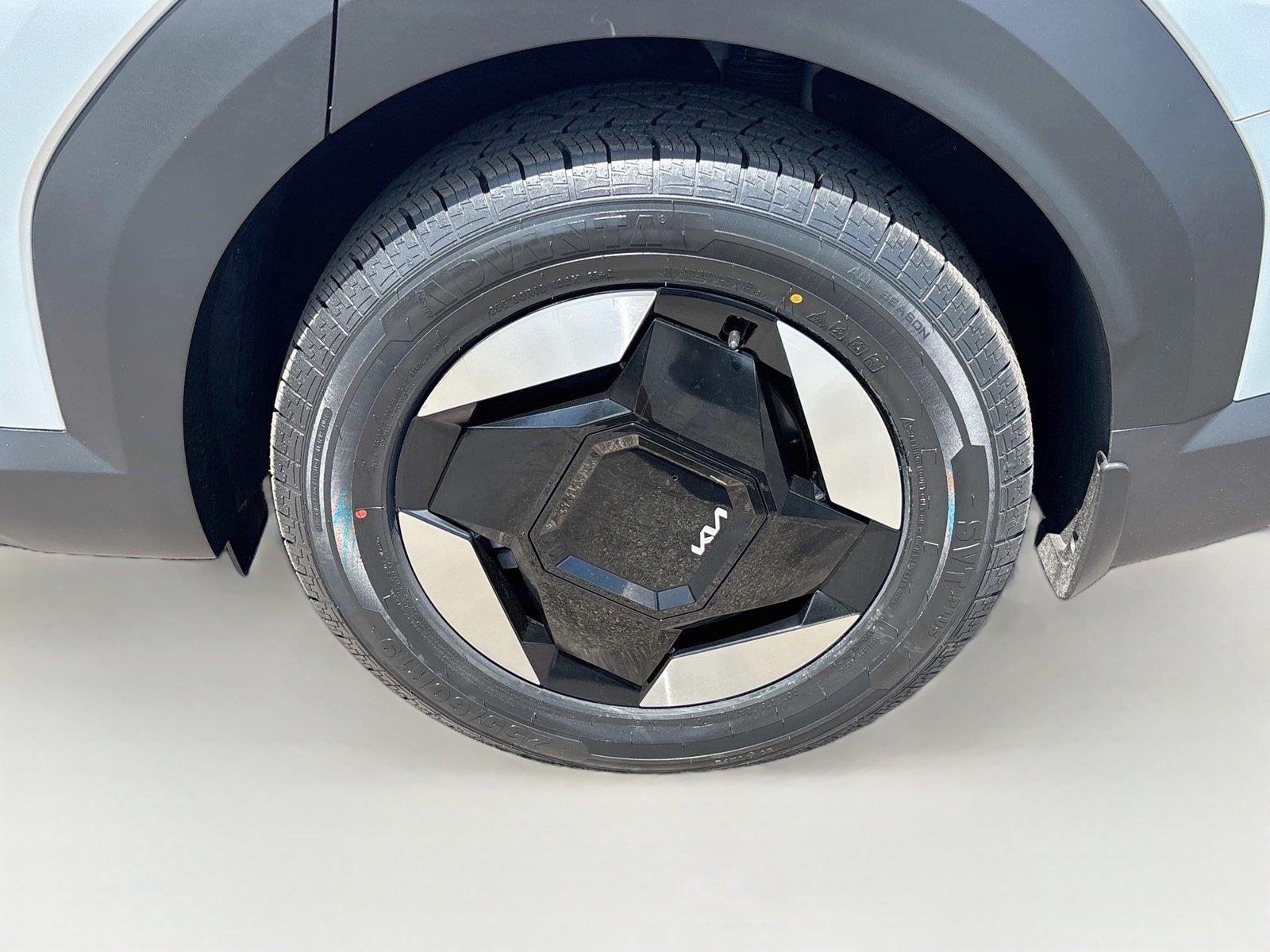 2024 Kia EV9 Light Long Range