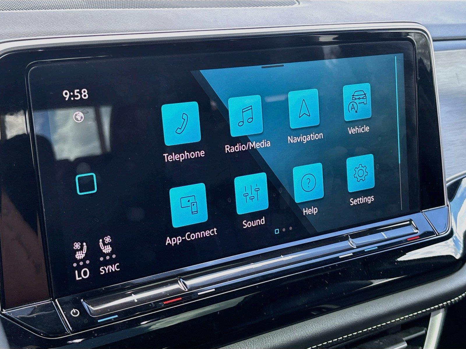 2024 Volkswagen Atlas Cross Sport 2.0T SE w/Technology