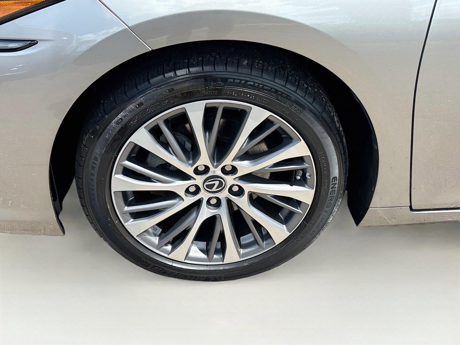 2021 Lexus ES ES 250