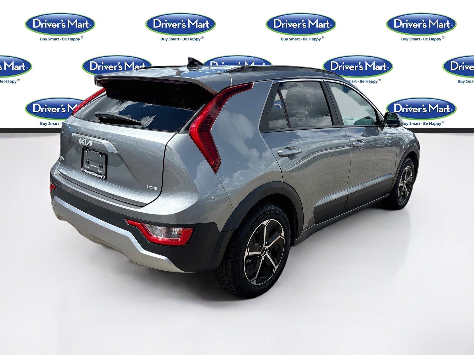 2025 Kia Niro LX