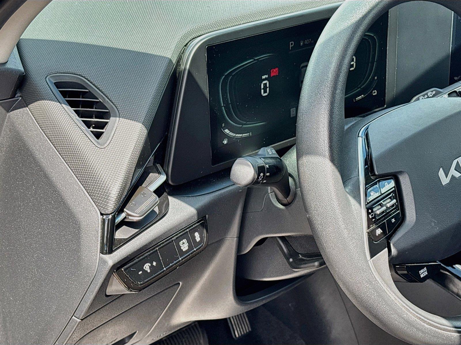 2025 Kia Niro LX