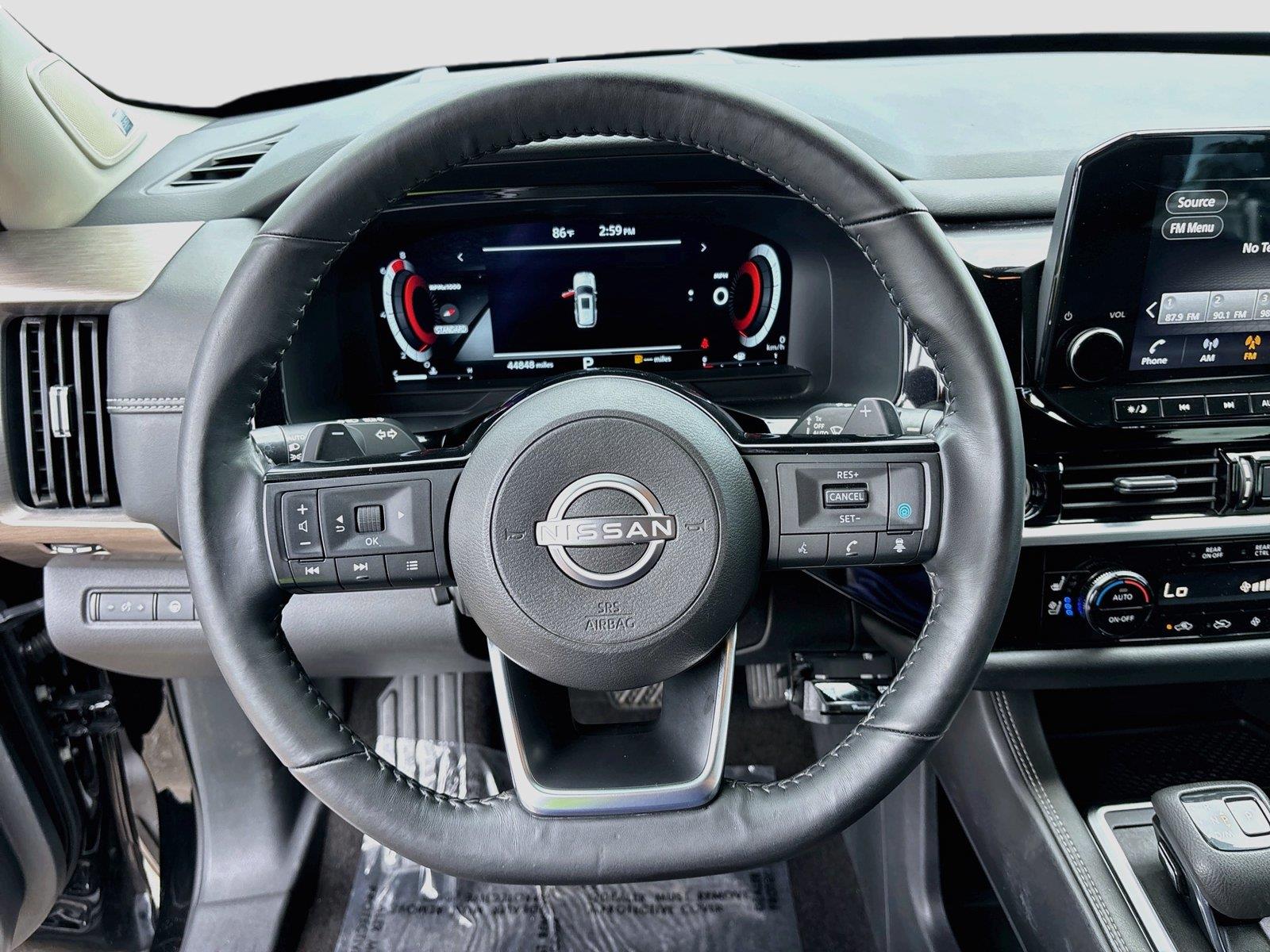2024 Nissan Pathfinder Platinum