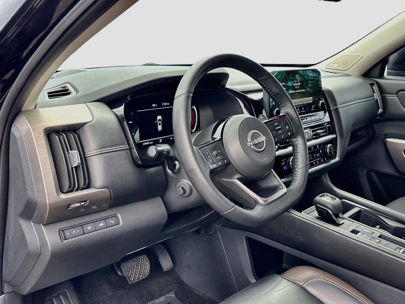 2024 Nissan Pathfinder Platinum