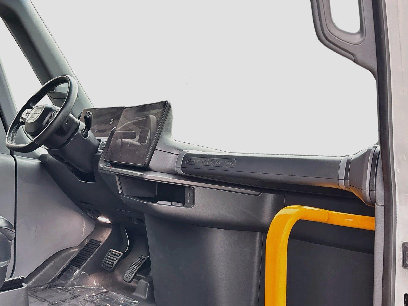 2024 RIVIAN RCV 500