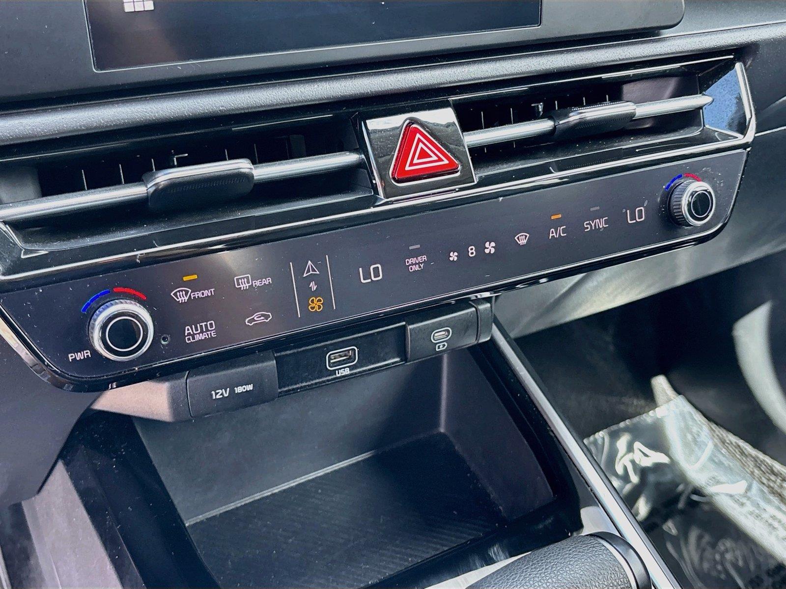 2025 Kia Niro LX