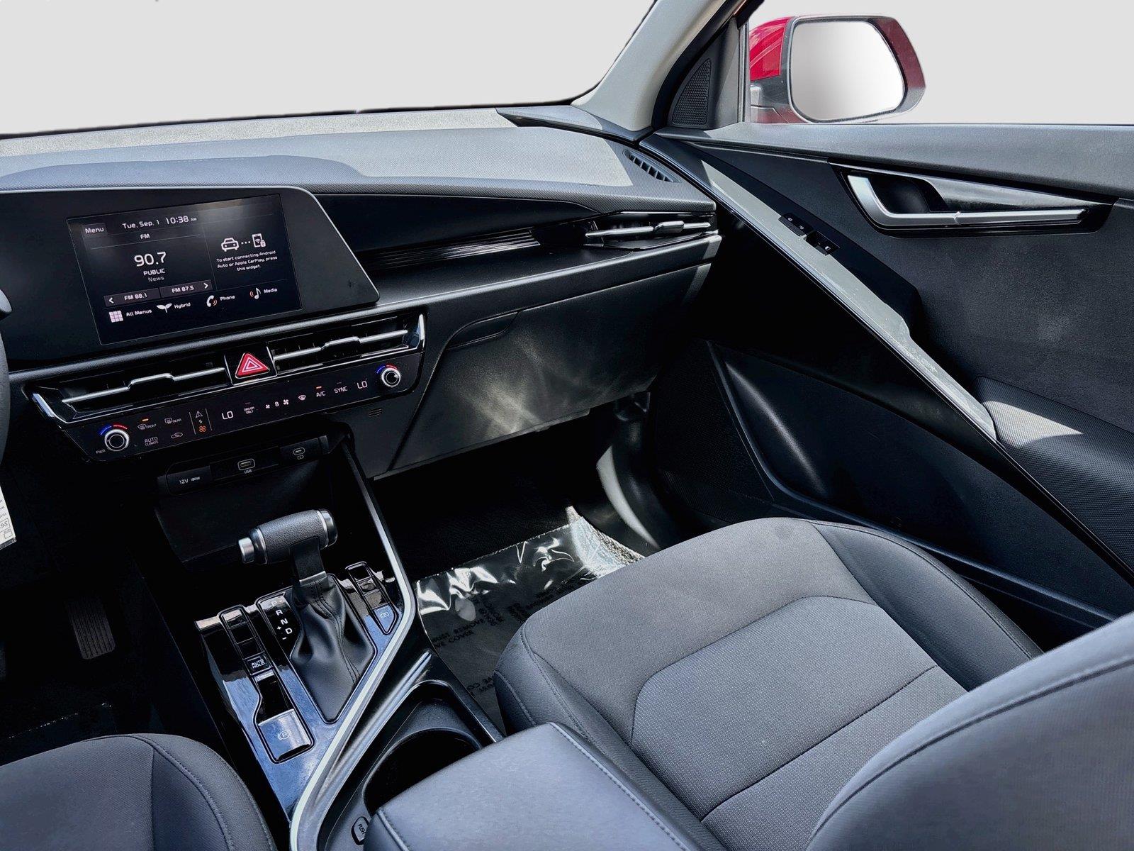 2025 Kia Niro LX
