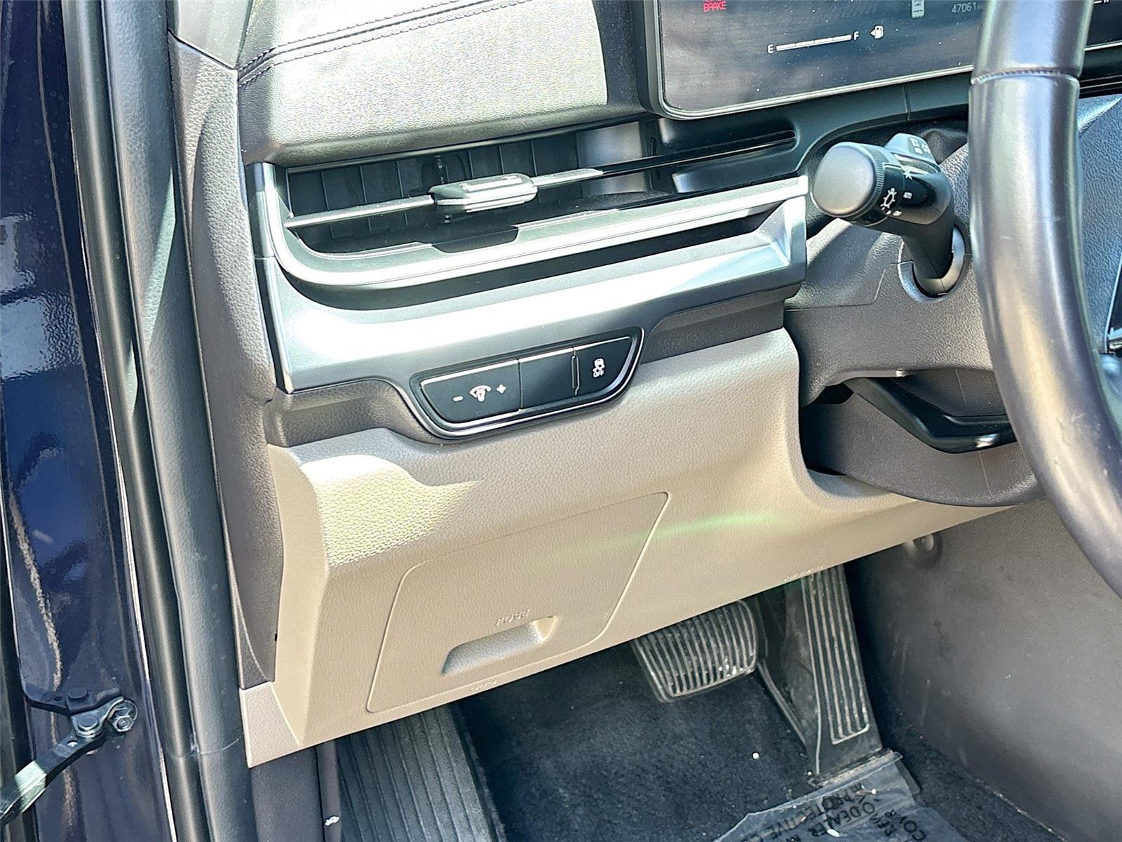 2025 Kia Carnival LXS