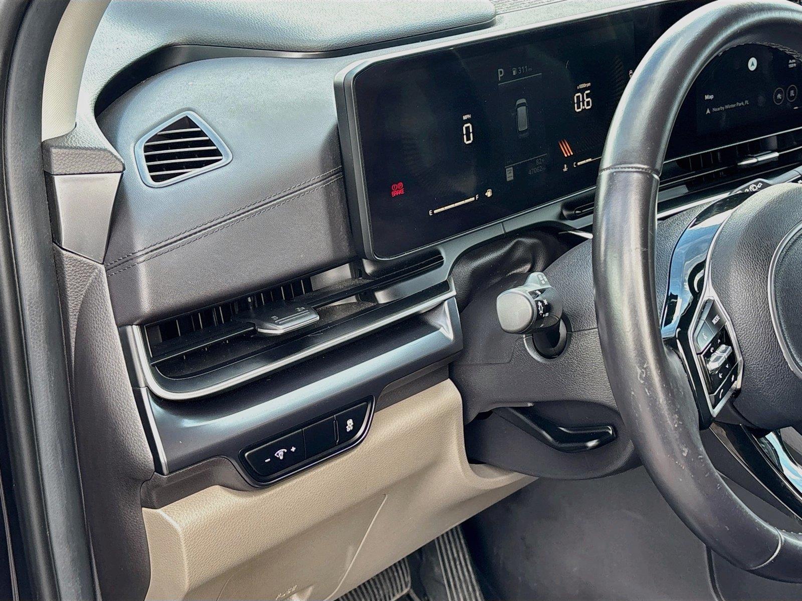 2025 Kia Carnival LXS
