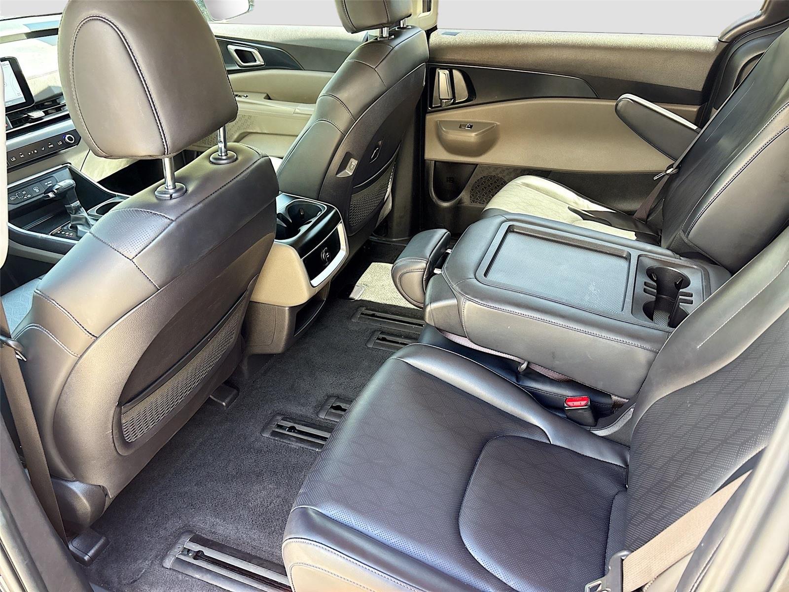 2025 Kia Carnival LXS