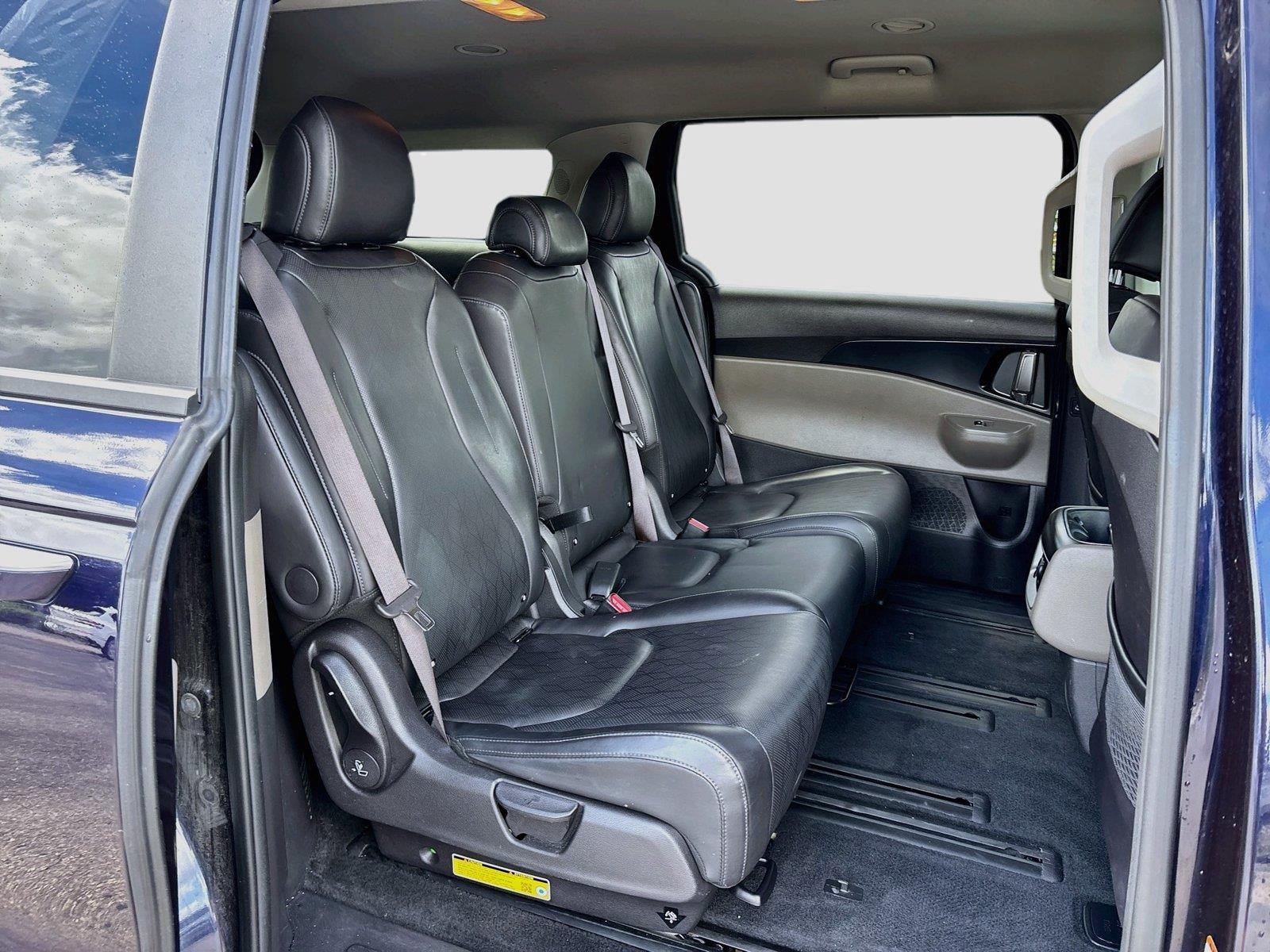 2025 Kia Carnival LXS