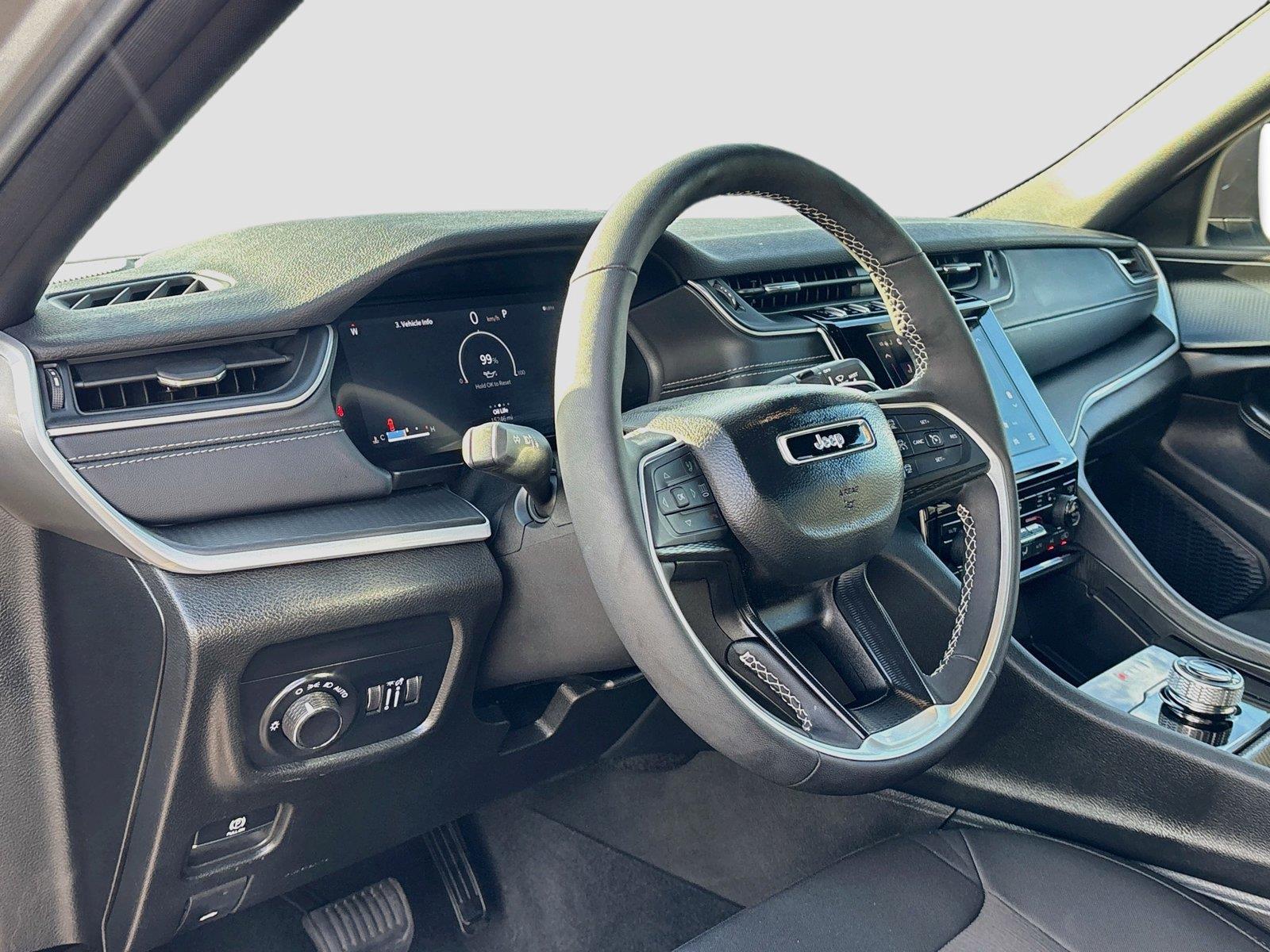 2025 Jeep Grand Cherokee Laredo X