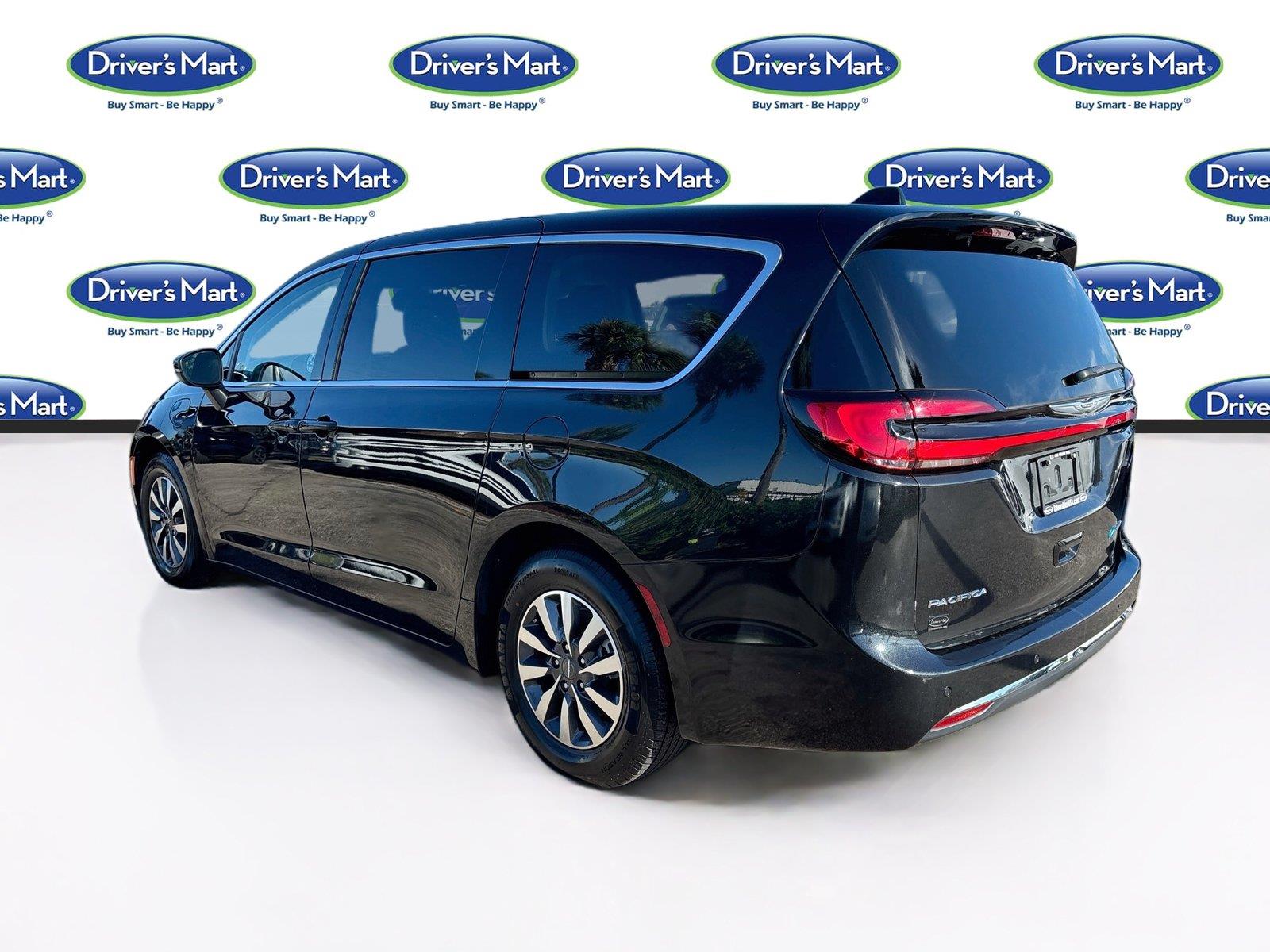 2023 Chrysler Pacifica Hybrid Touring L