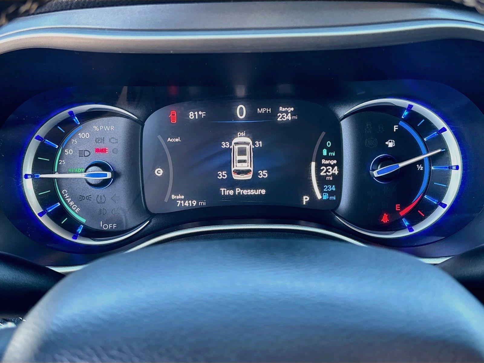 2023 Chrysler Pacifica Hybrid Touring L