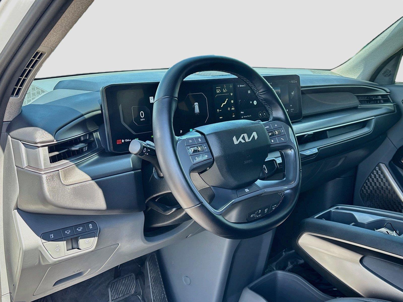 2024 Kia EV9 Light Long Range