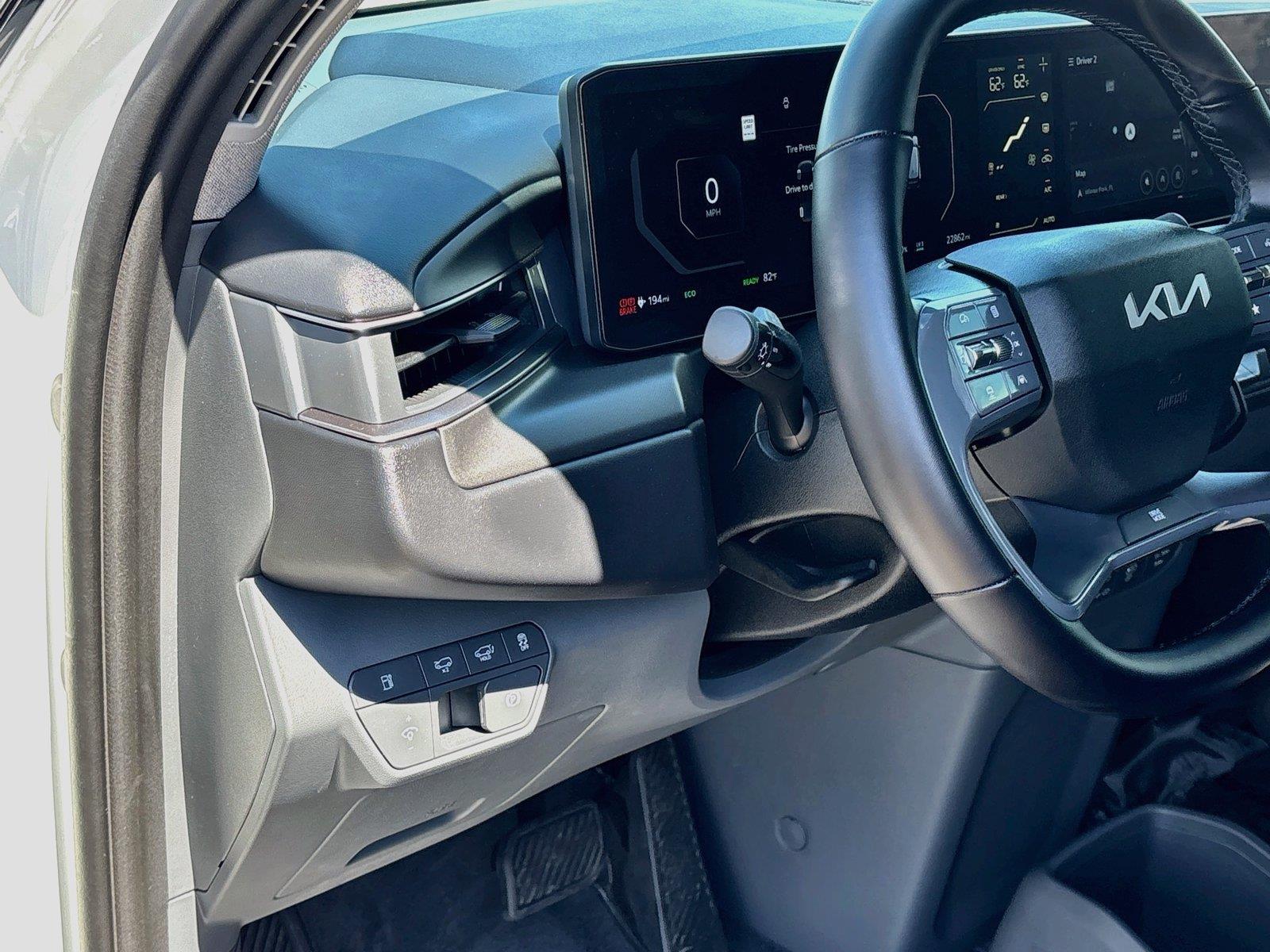 2024 Kia EV9 Light Long Range