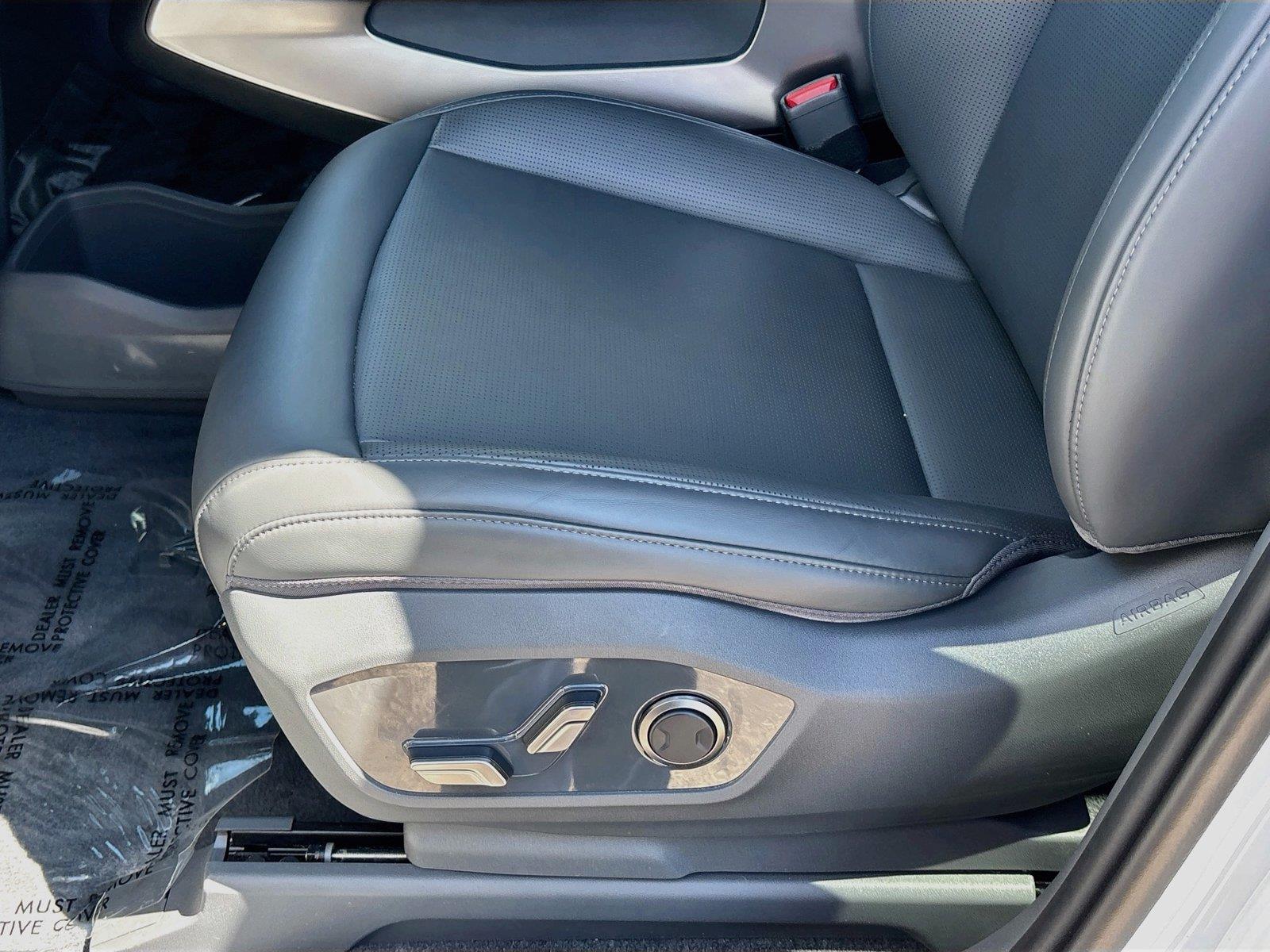 2024 Kia EV9 Light Long Range