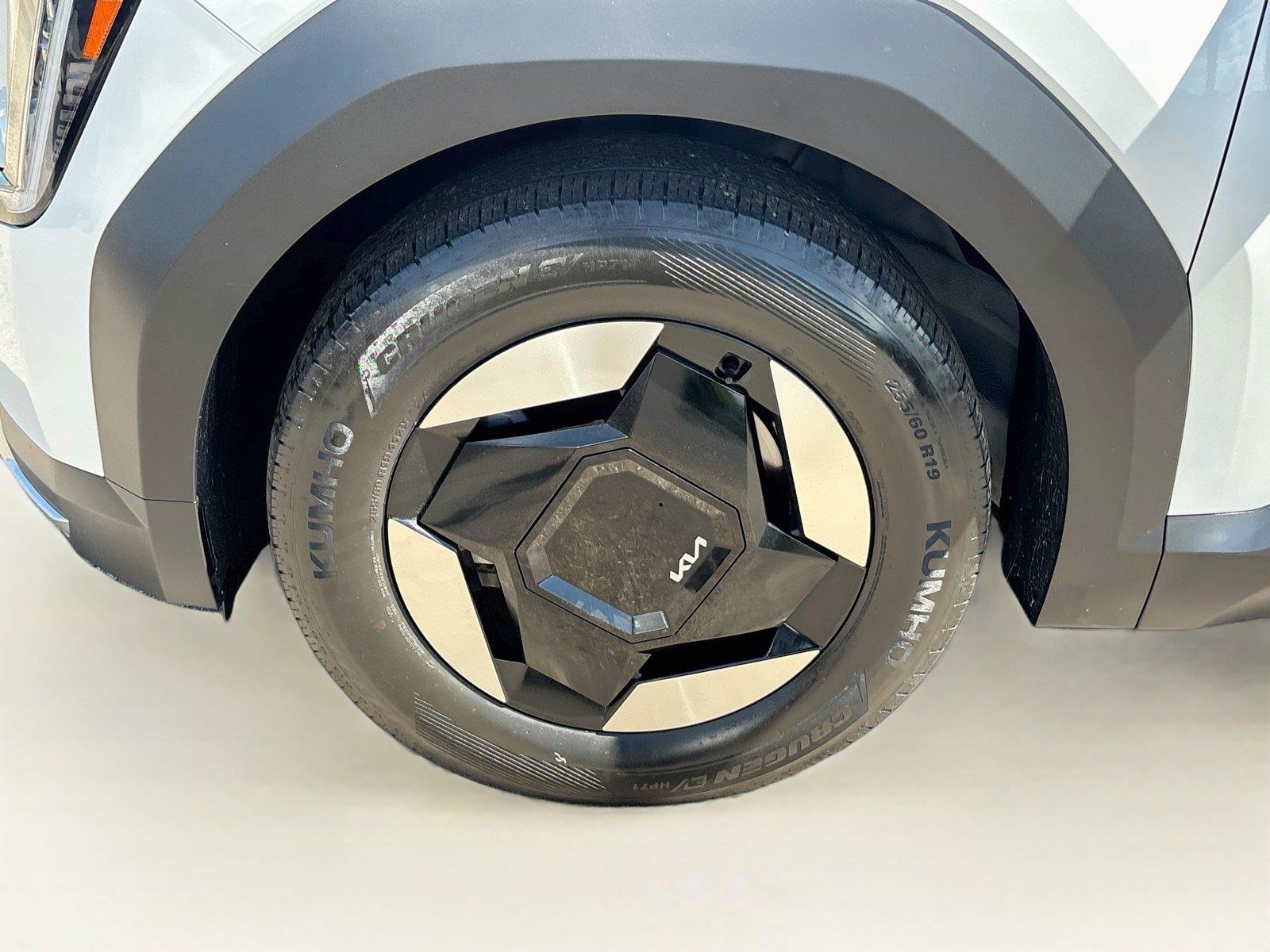 2024 Kia EV9 Light Long Range