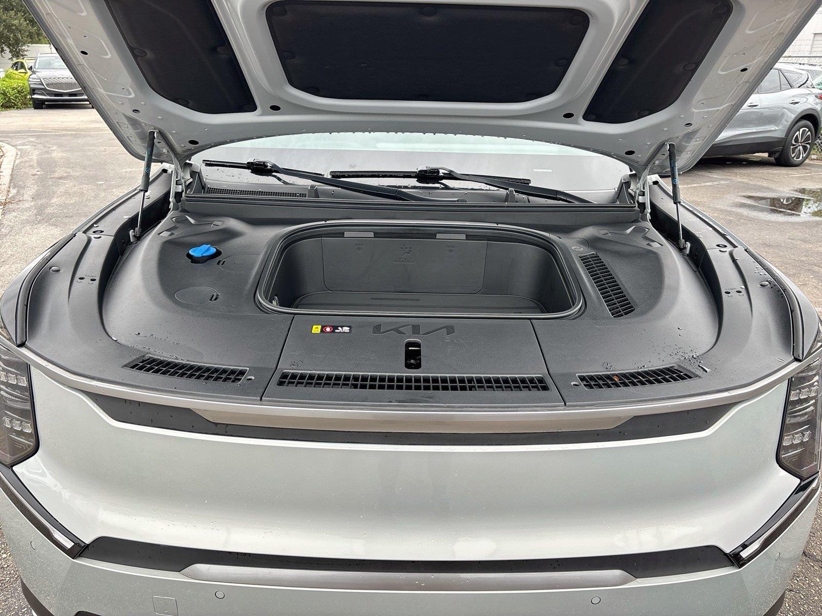 2024 Kia EV9 Wind