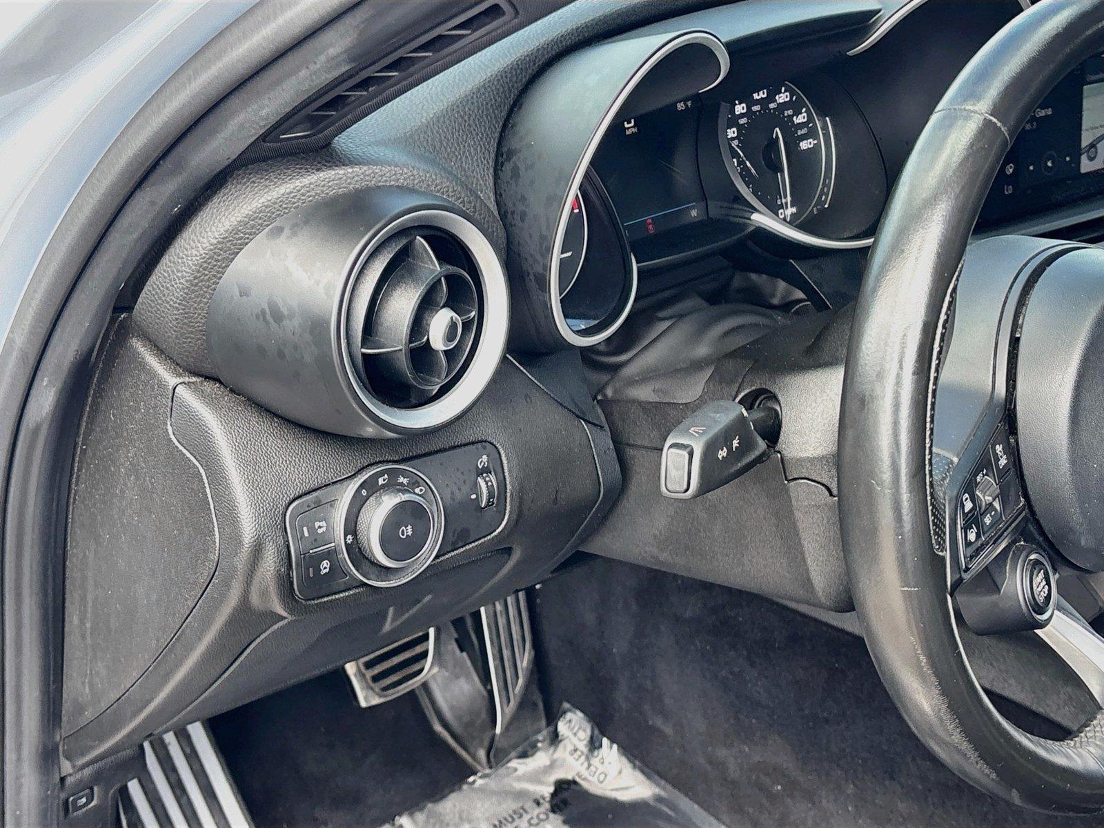 2022 Alfa Romeo Giulia Ti