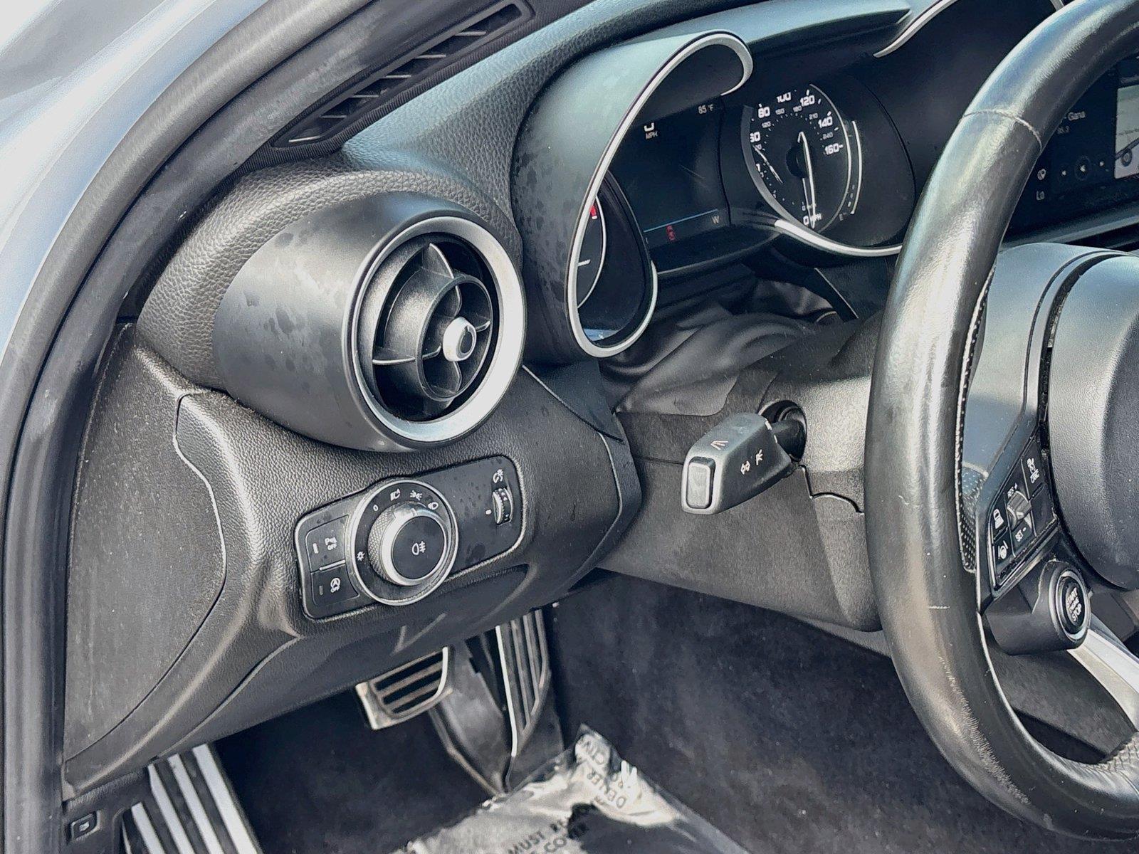 2022 Alfa Romeo Giulia Ti