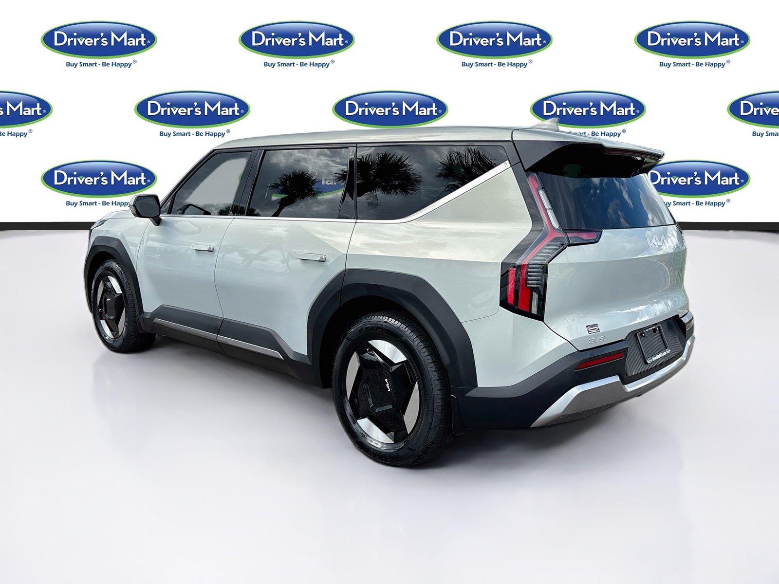 2024 Kia EV9 Light Long Range