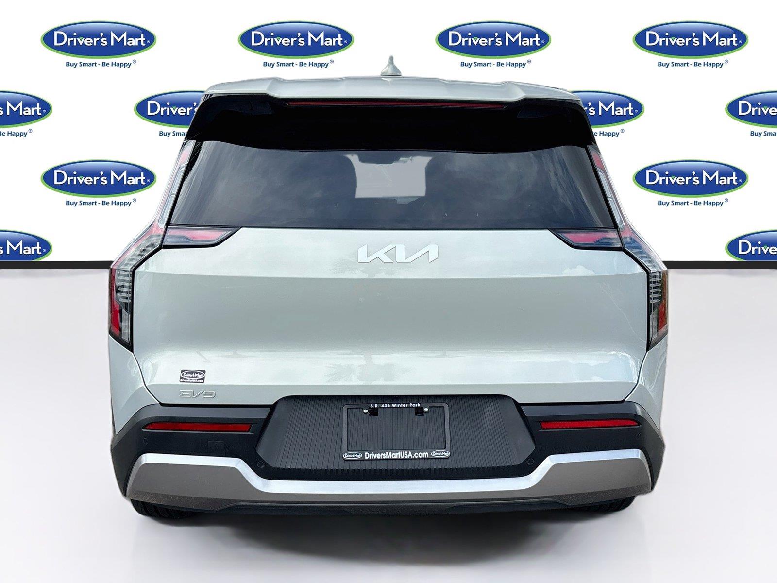 2024 Kia EV9 Light Long Range