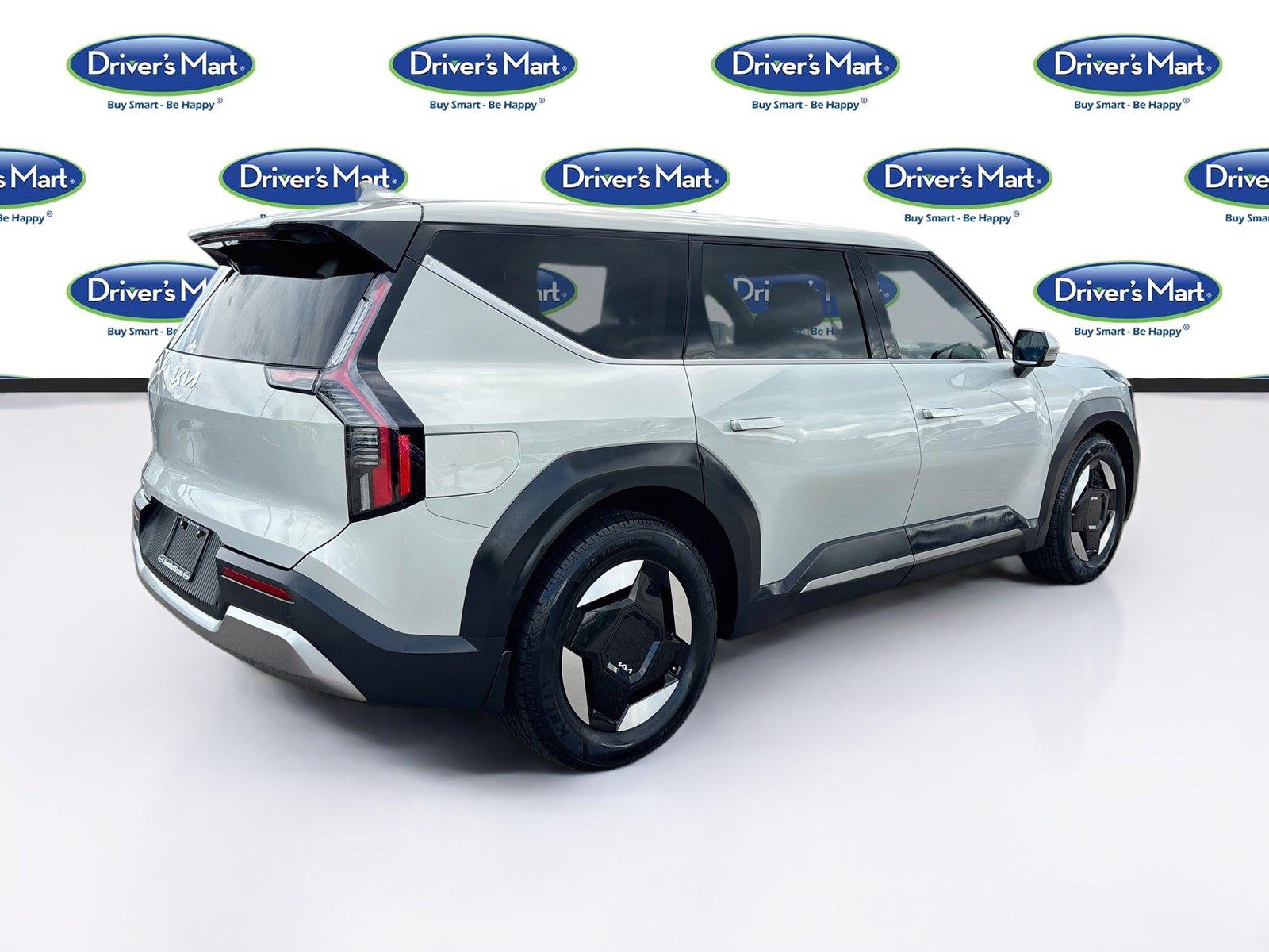 2024 Kia EV9 Light Long Range