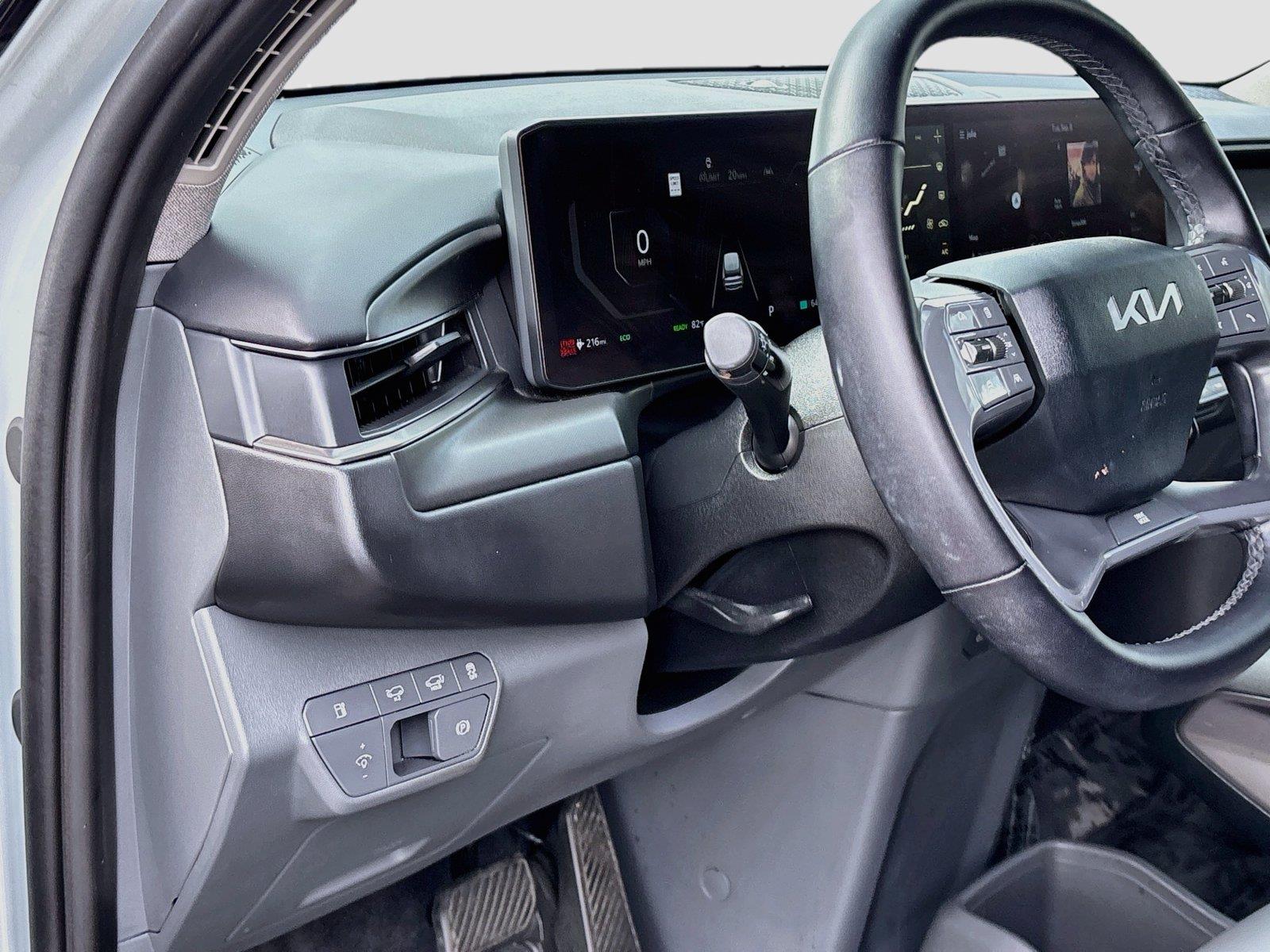 2024 Kia EV9 Light Long Range