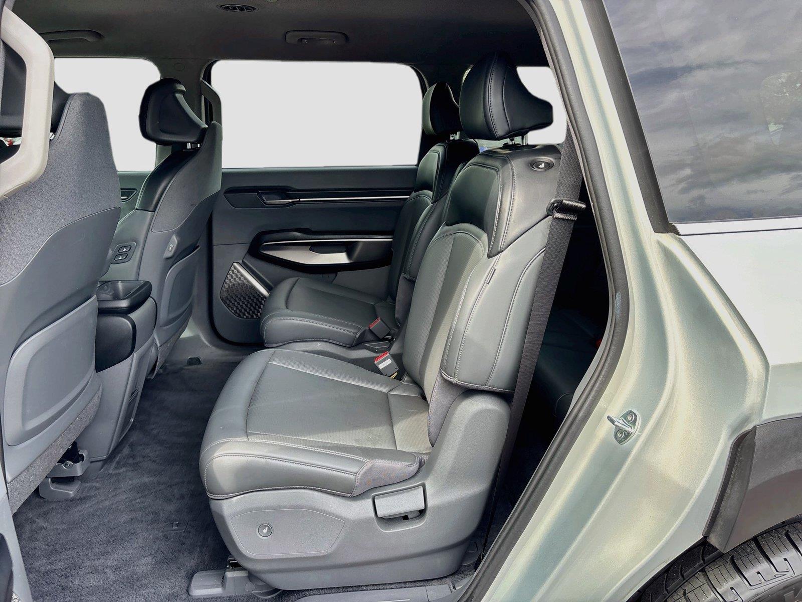 2024 Kia EV9 Light Long Range