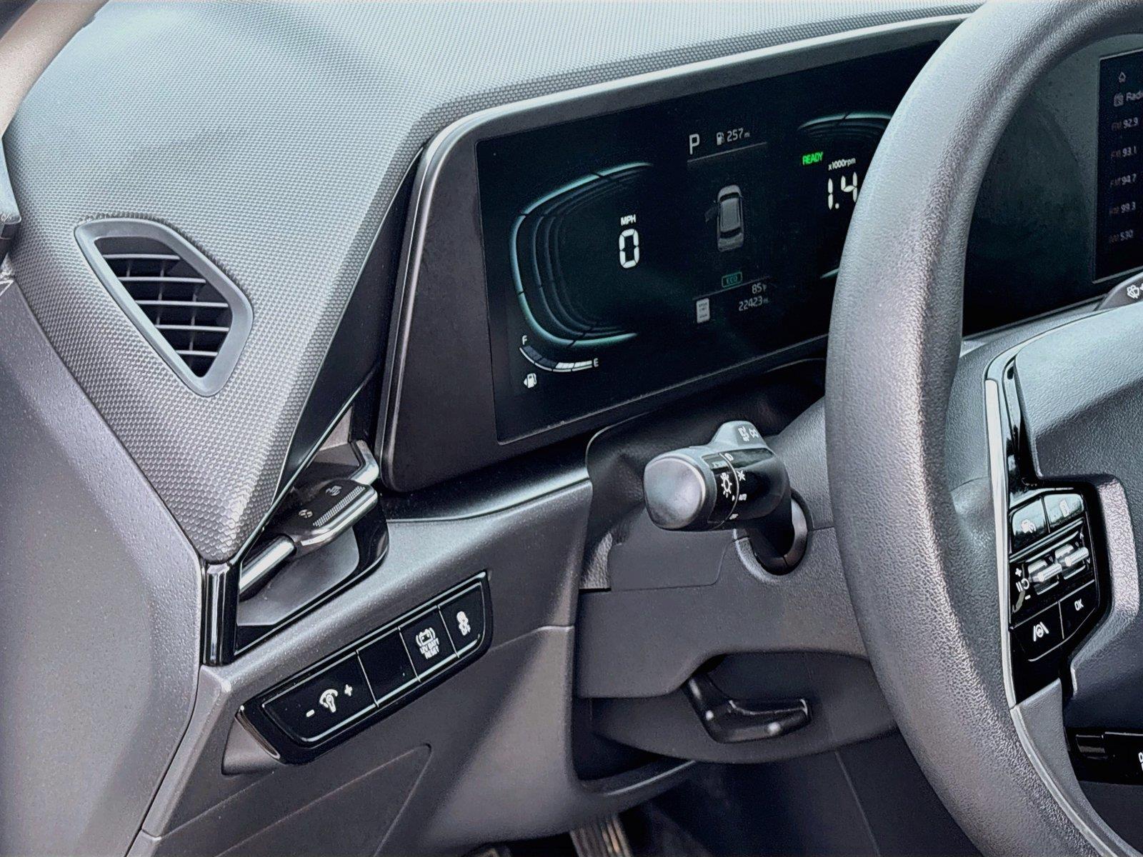 2025 KIA NIRO LX