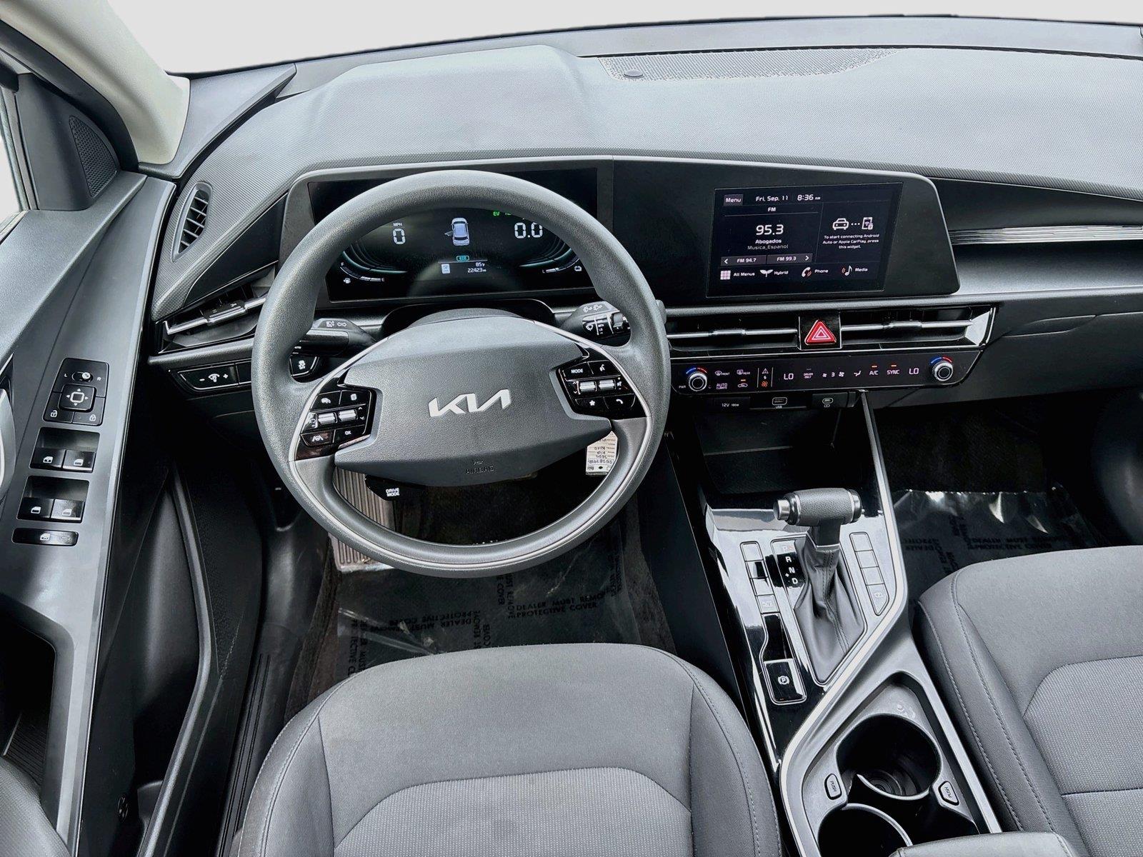 2025 KIA NIRO LX