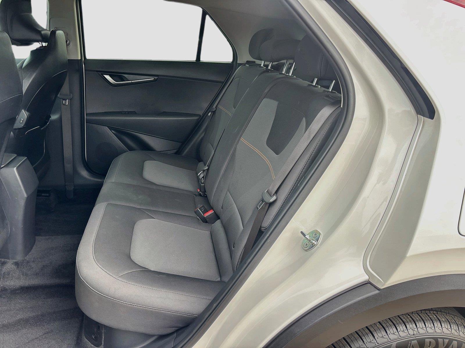 2025 KIA NIRO LX