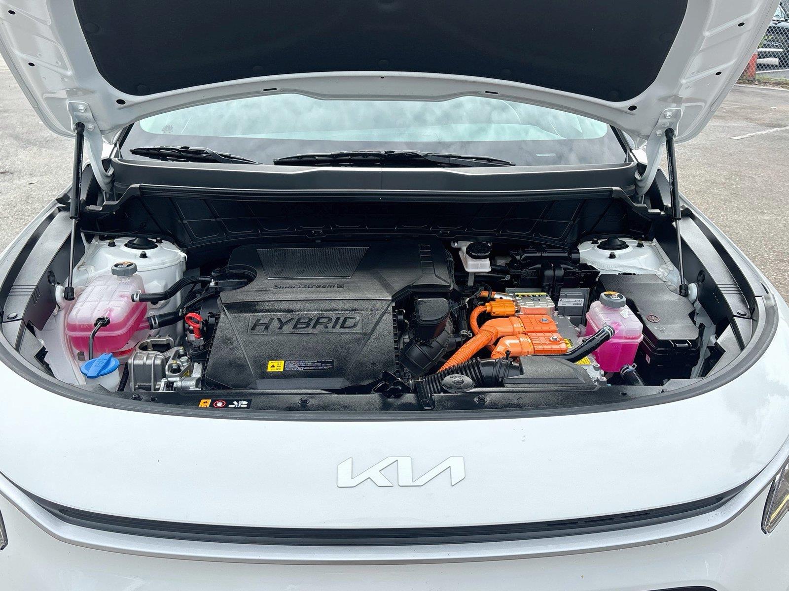 2025 KIA NIRO LX